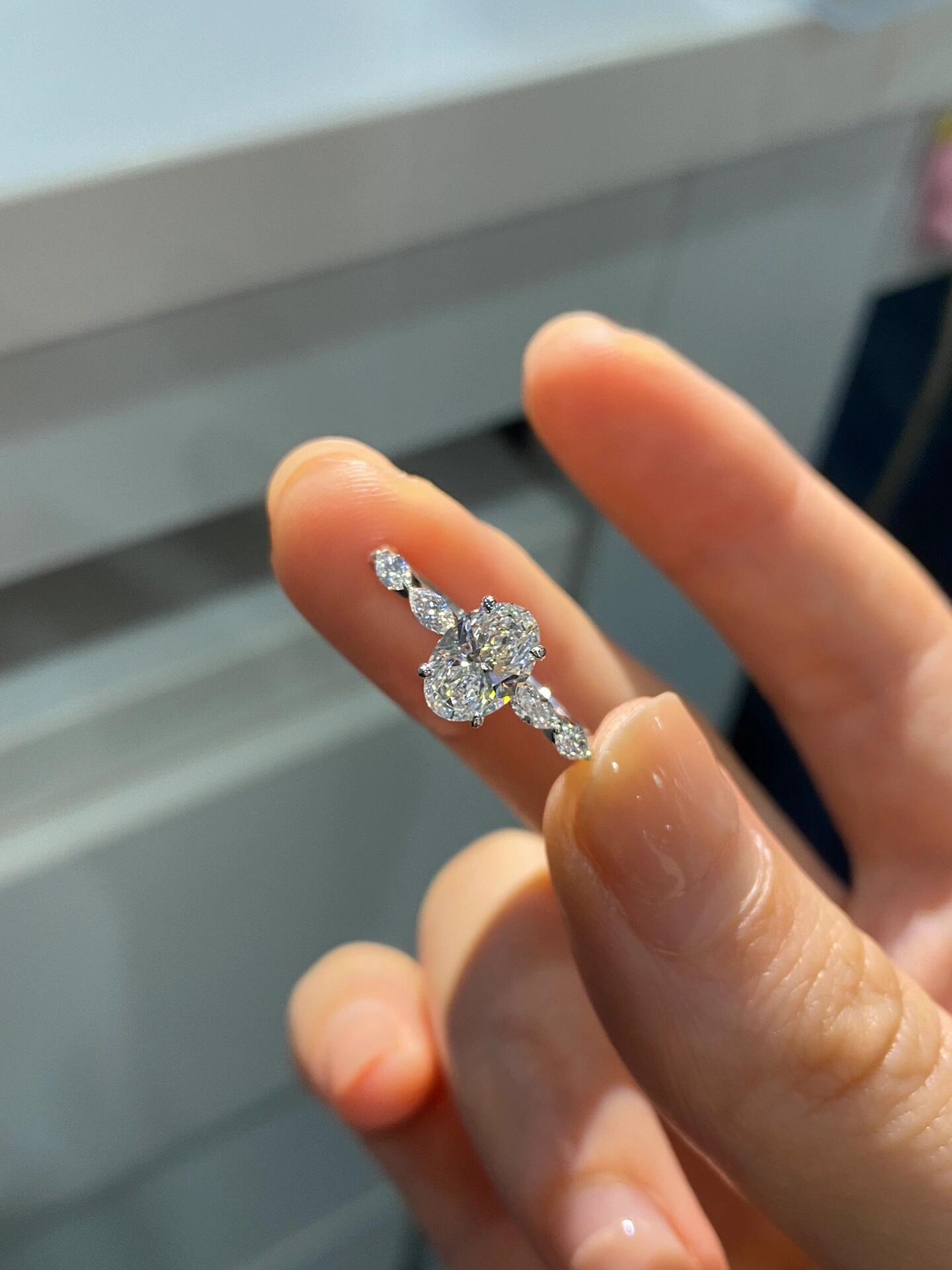 Guardian’s Ring-Oval brilliant-cut lab-grown diamond ring