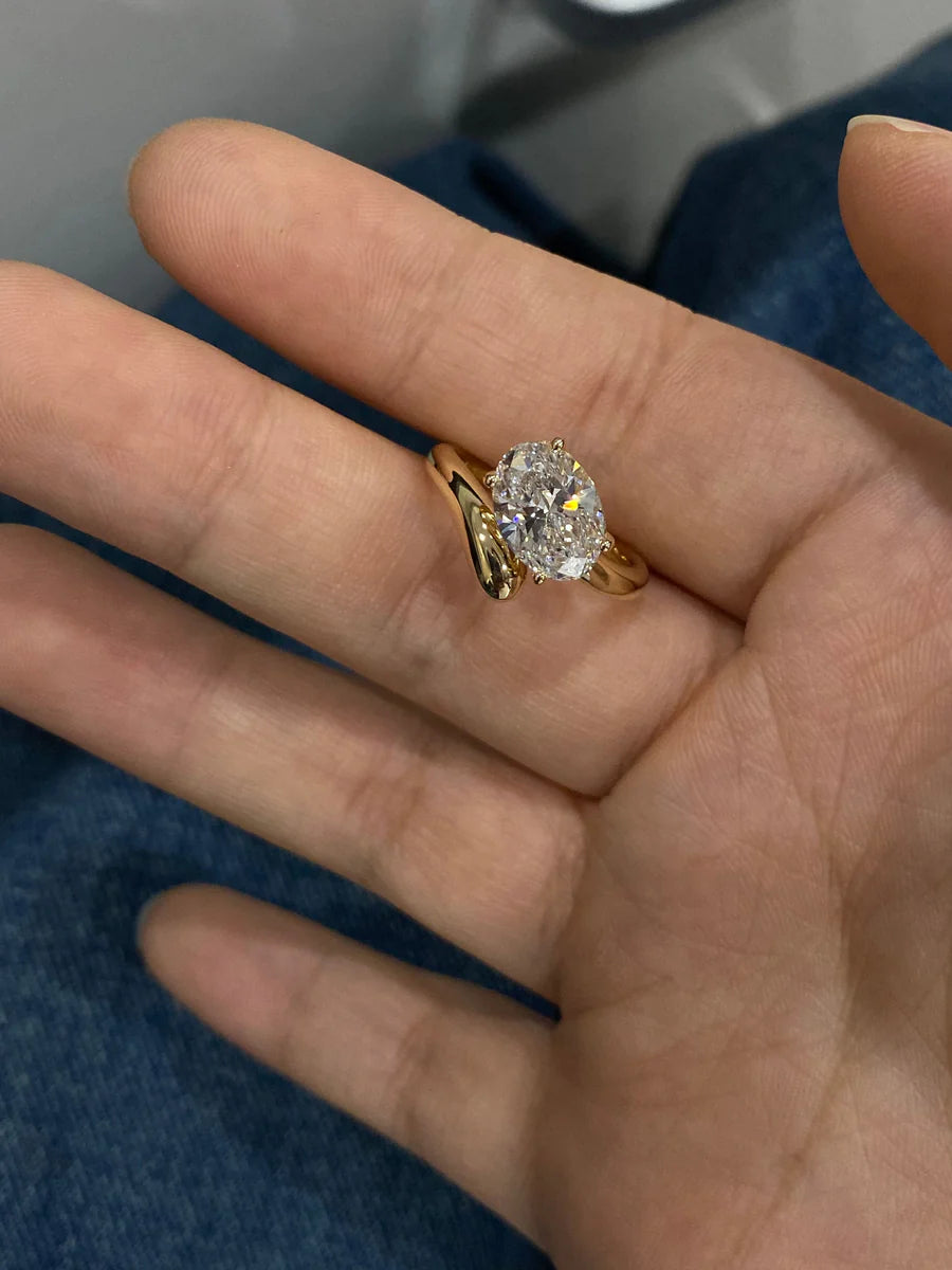 Aureate Halo-Oval   Lab-Grown Diamond Ring