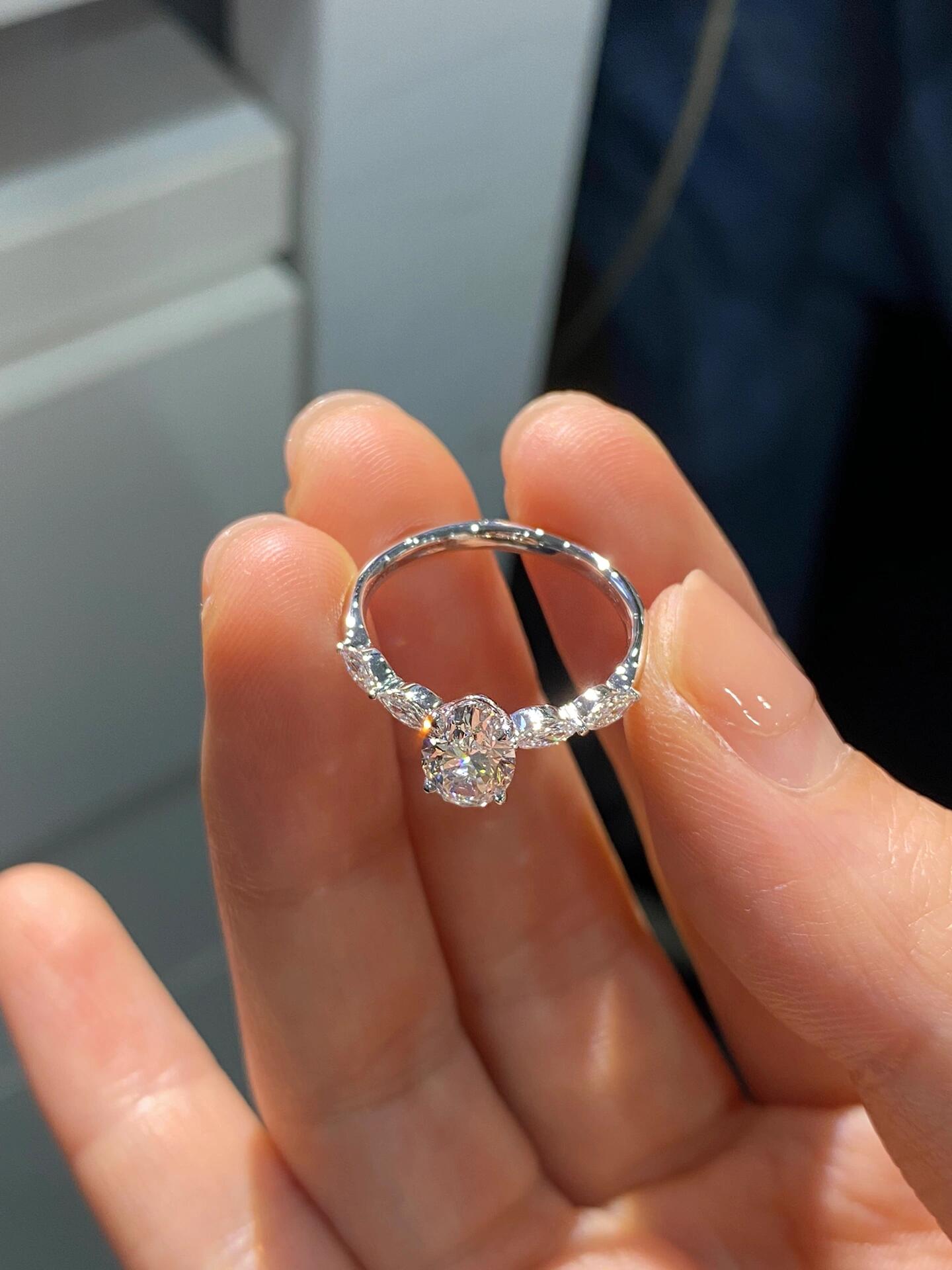 Guardian’s Ring-Oval brilliant-cut lab-grown diamond ring
