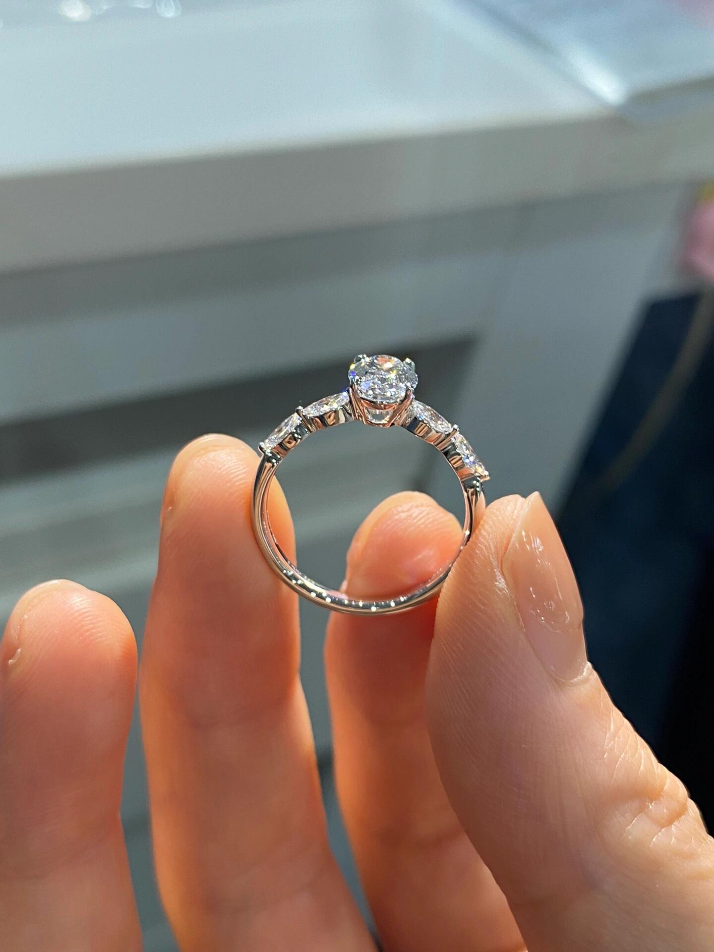 Guardian’s Ring-Oval brilliant-cut lab-grown diamond ring