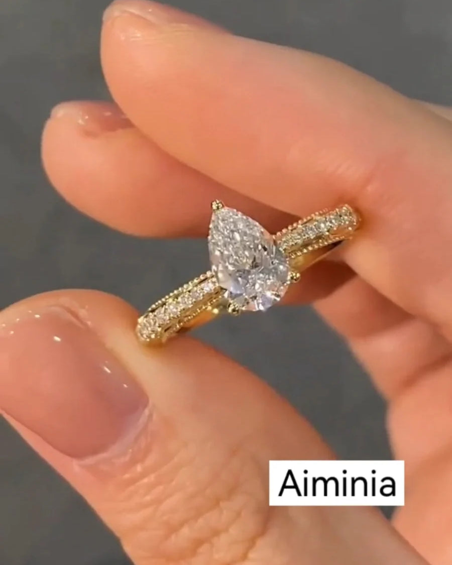 Teardrop-shaped artificial diamond ring