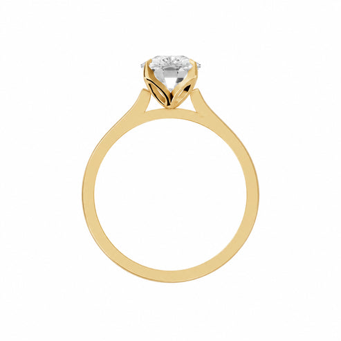 Cushion, yellow gold