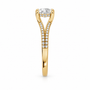 Cushion, yellow gold