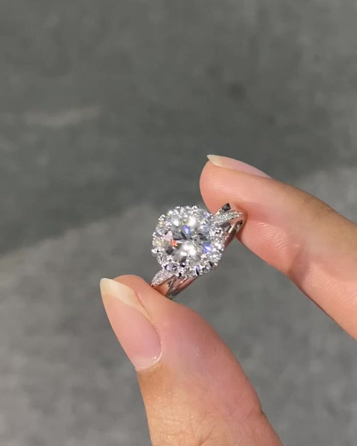 The Eternal Halo，Laboratory-grown round diamond  ring