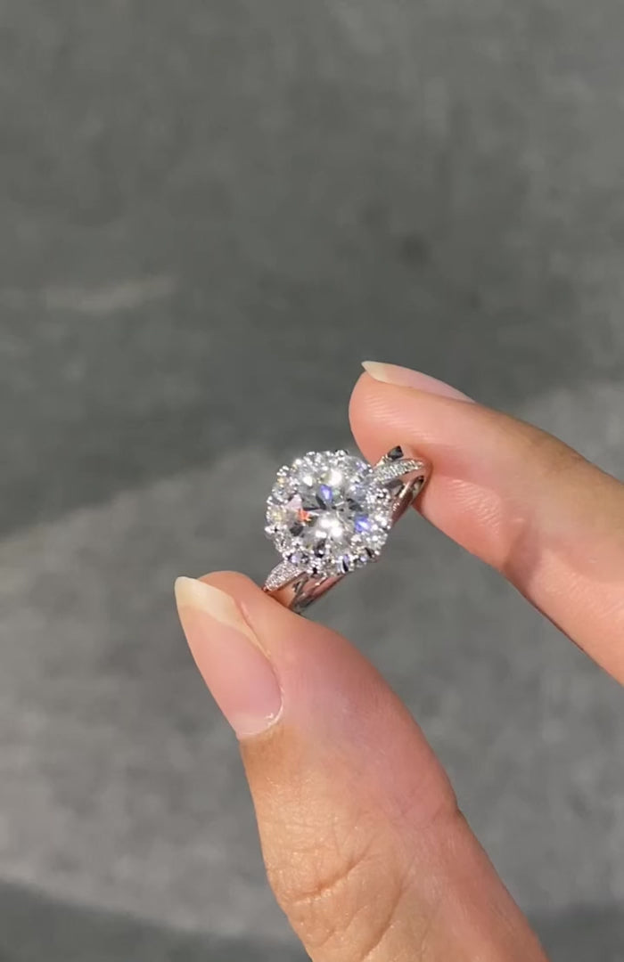 The Eternal Halo，Laboratory-grown round diamond  ring