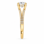 Round, yellow gold