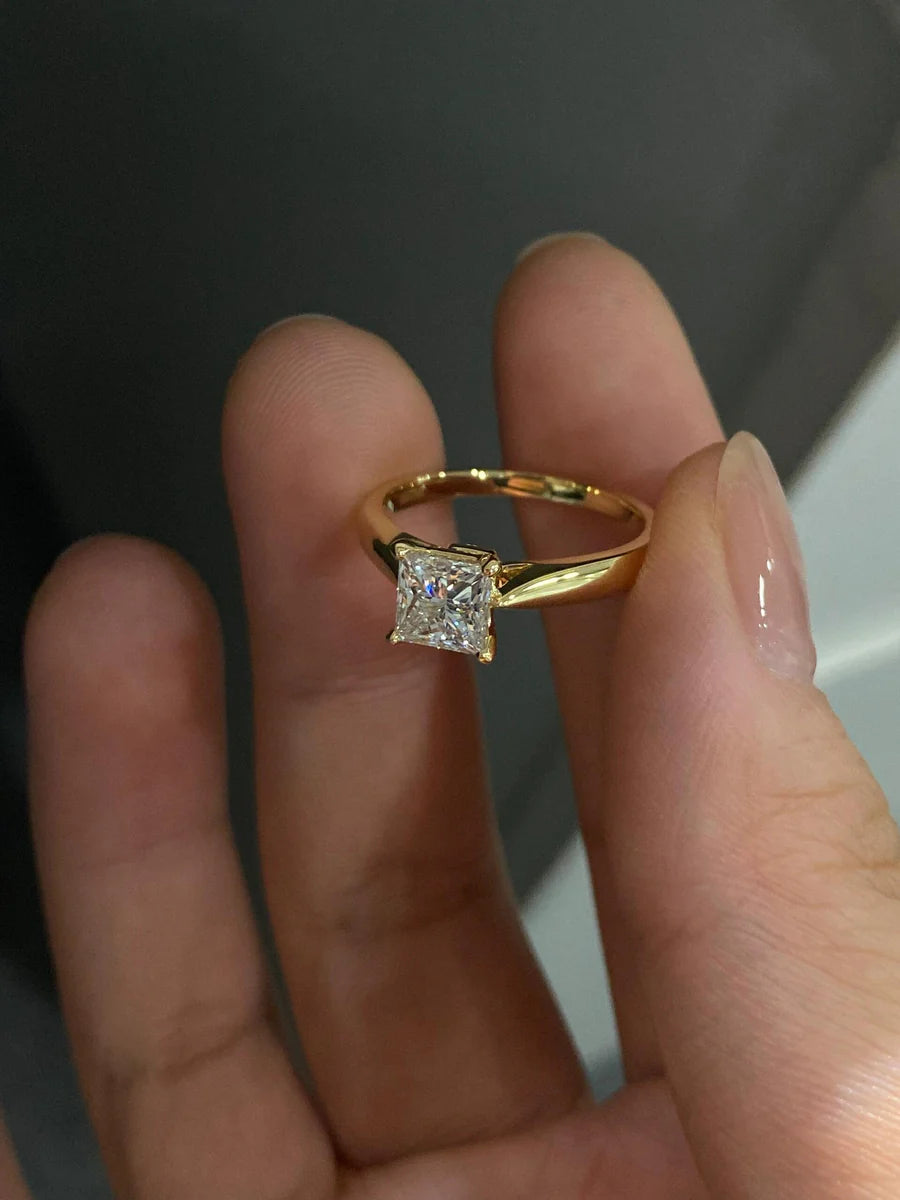 Warm Radiance Laboratory-grown diamond ring