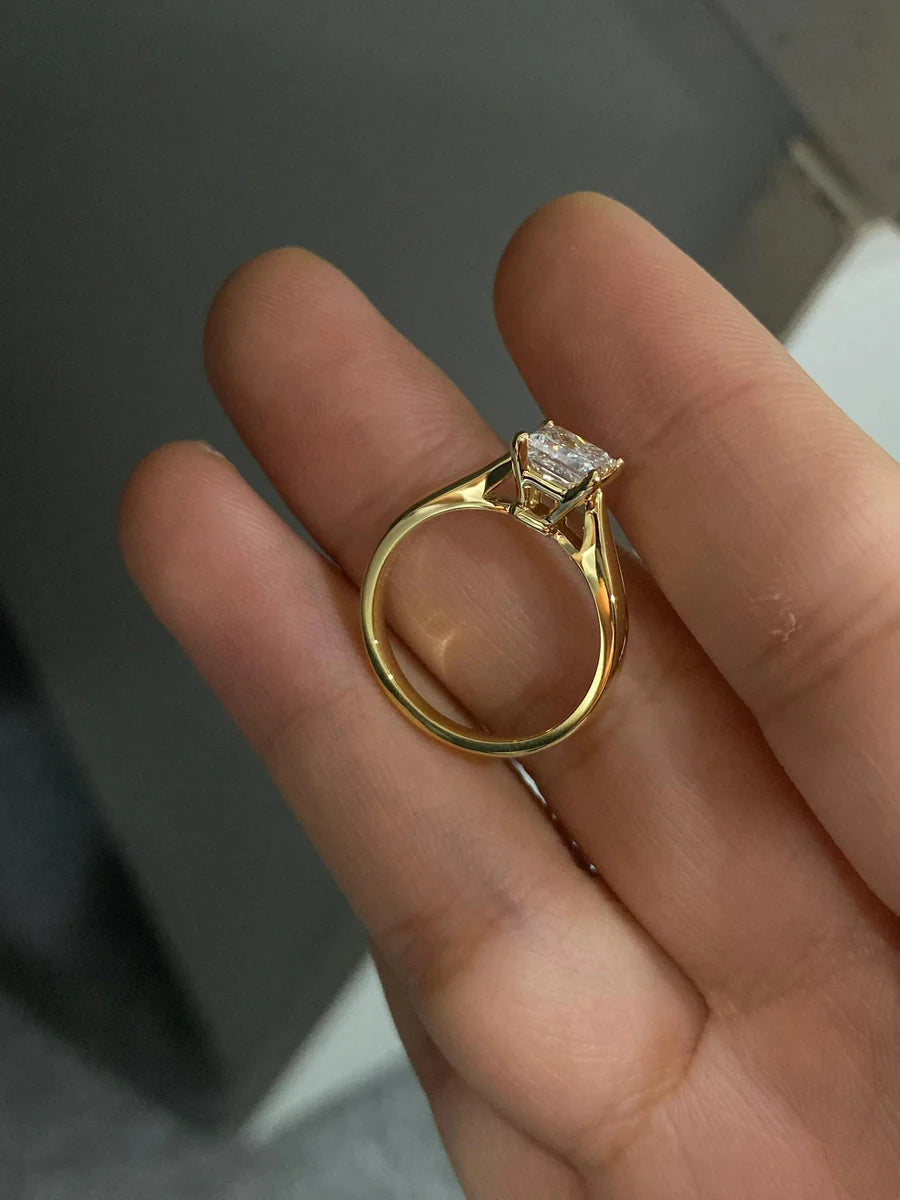 Warm Radiance Laboratory-grown diamond ring