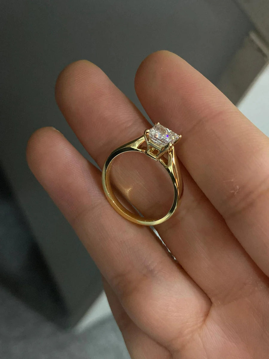 Warm Radiance Laboratory-grown diamond ring