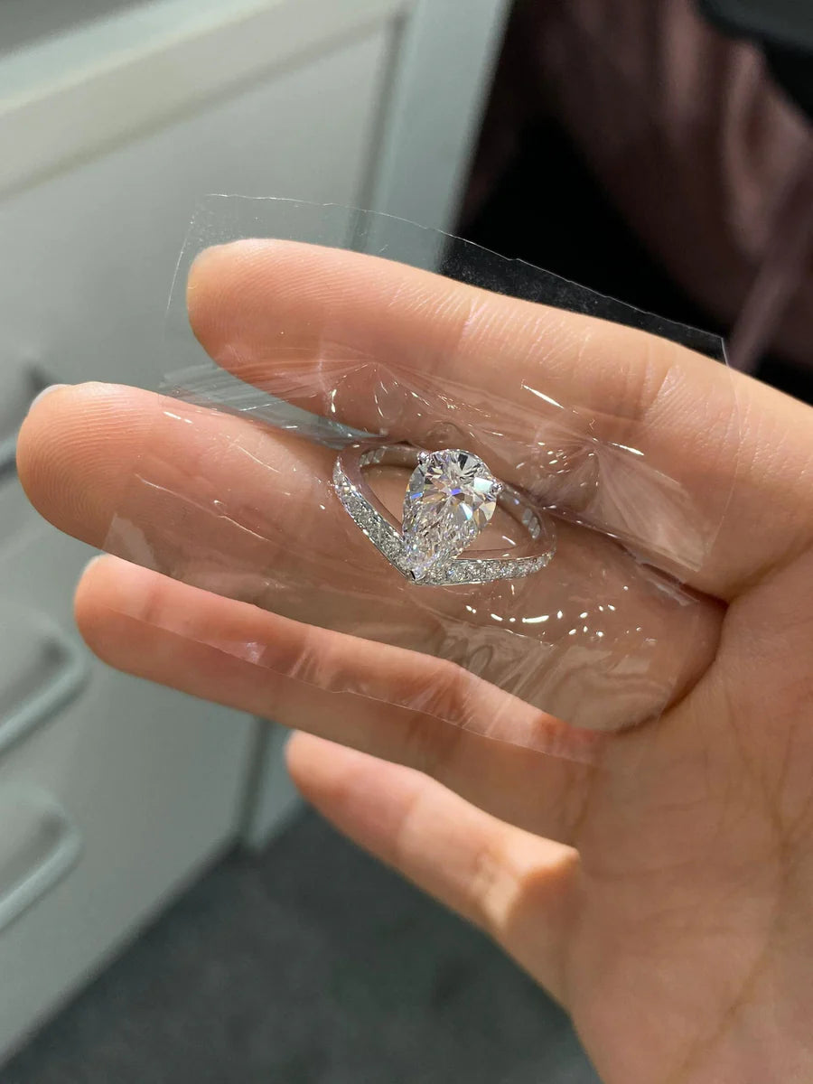 Starlight Teardrop Pear-Shaped Lab-Grown Diamond Ring